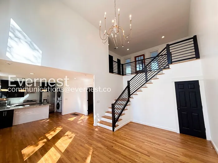 112 Crest Dr — Photo 7