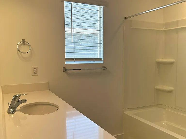 613 N Pear Dr — Photo 17