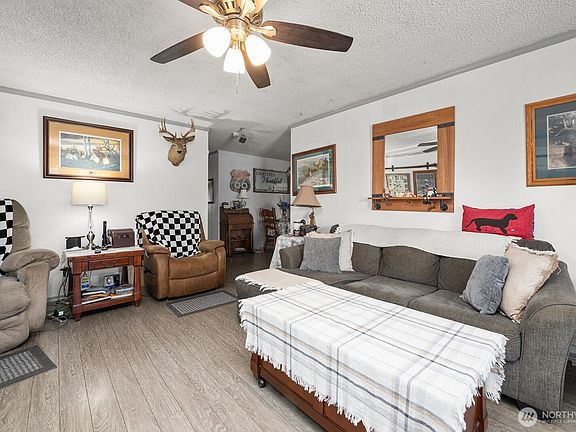 3rd image of 700 Harding Road