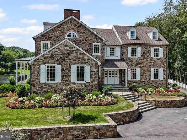 80 Heyburn Rd, Chadds Ford, PA 19317