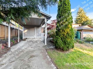923 26th Ave, Seattle, WA 98122