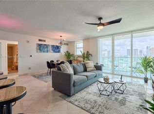 31 SE 5th St APT 3201, Miami, FL 33131