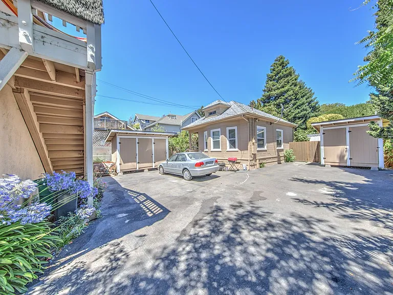 3205 & 3209 California St — Photo 4