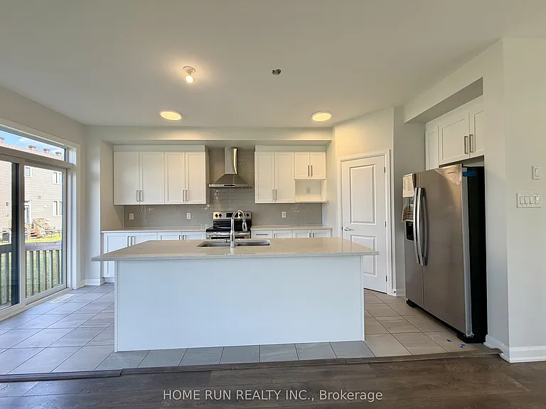 1009 Ballyhale Hts — Photo 11