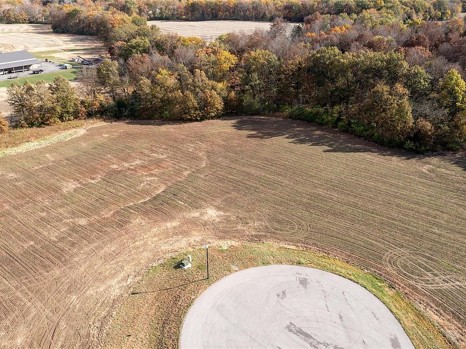 1st image of 10 Gus Creek Ct
