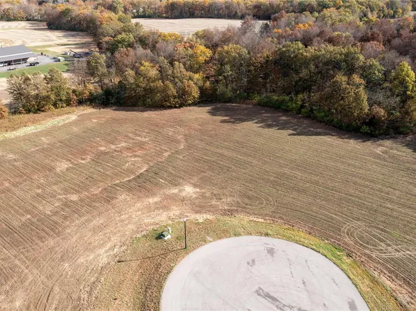 10 Gus Creek Ct, Wentzville, MO 63385