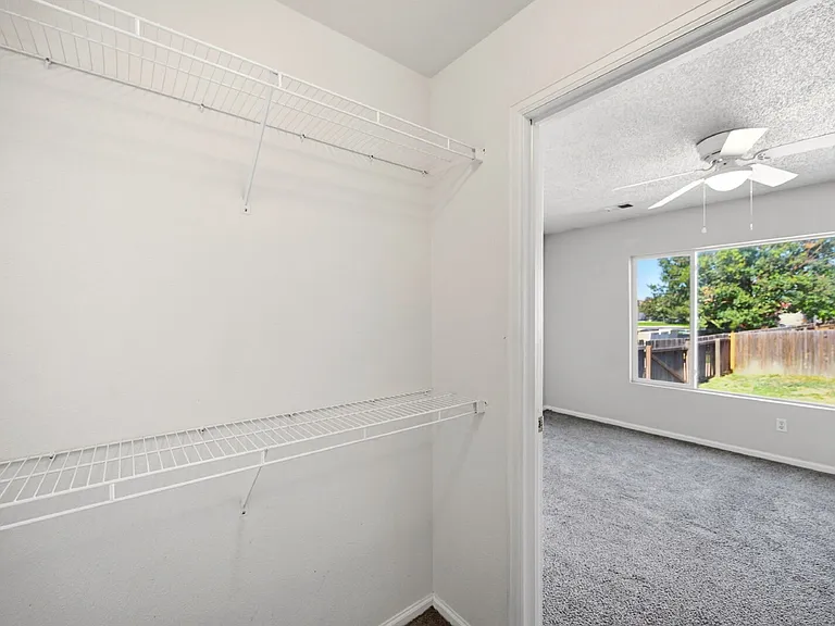 4859 Joplin Ct — Photo 13