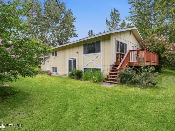 12075 E Chalet Dr, Palmer, AK 99645