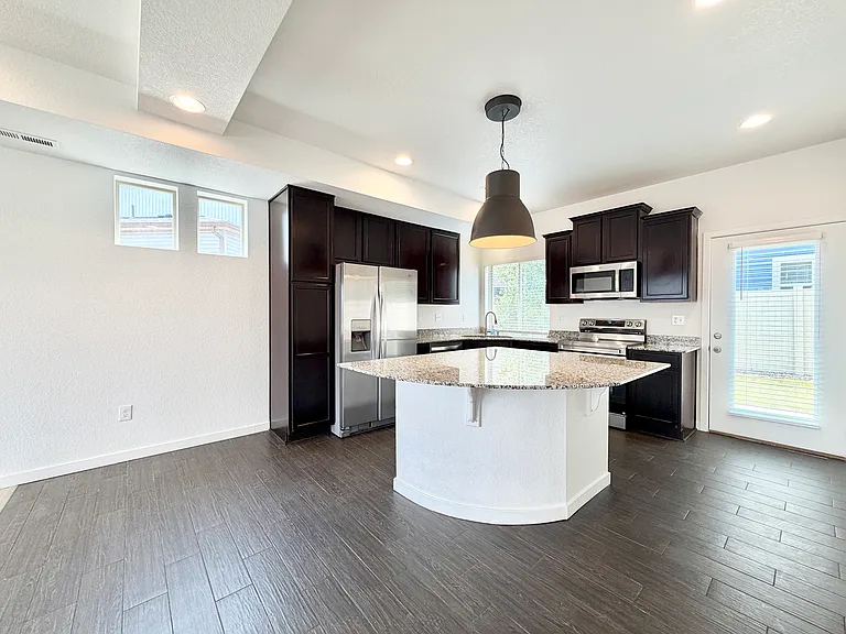 4881 Halifax Ct — Photo 6