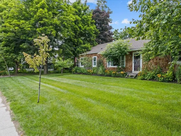 541 Main Street, Colchester, VT 05446