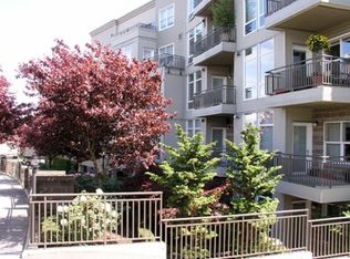 3221 SW Avalon Way APT 212, Seattle, WA 98126