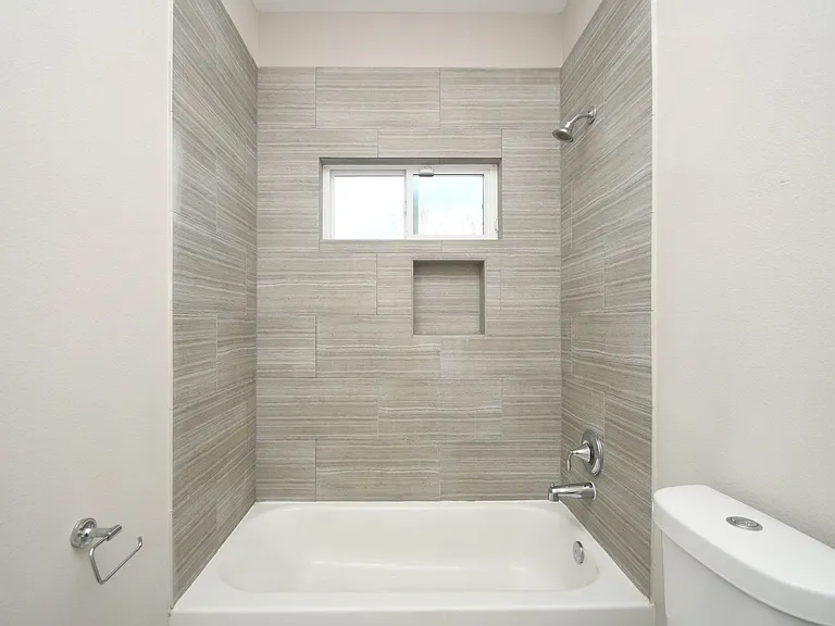 5904 Gardendale Dr #B — Photo 29
