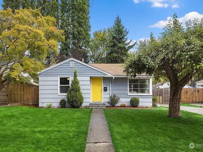 11332 12th Ave NE, Seattle, WA, 98125