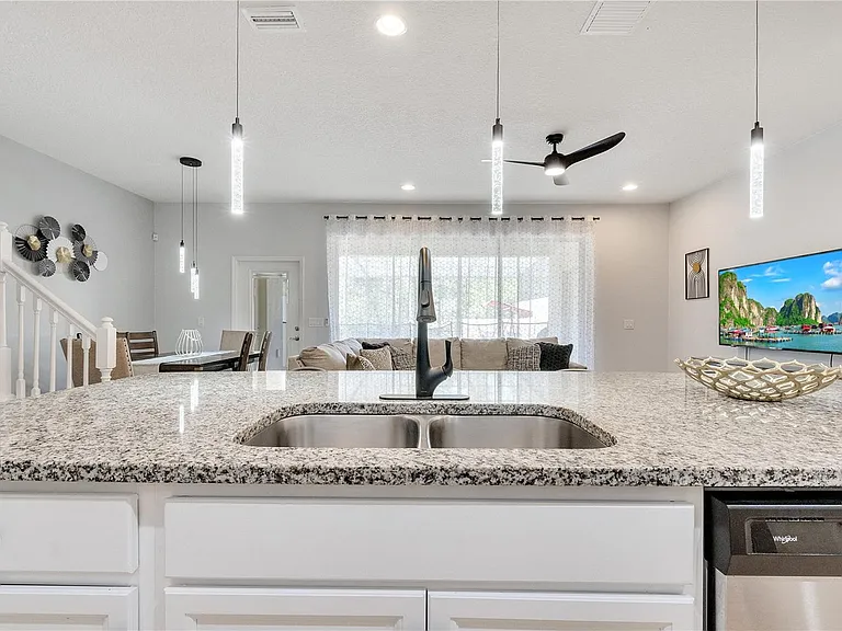 8827 Geneve Ct — Photo 19