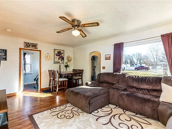 5th image of 1452 West Ln