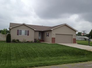 227 E 36th Ave, Hutchinson, KS 67502
