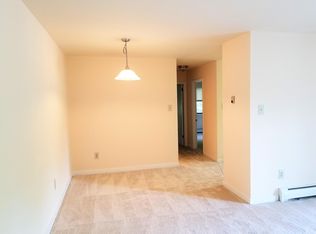 545 Oak St APT C9, Royersford, PA 19468