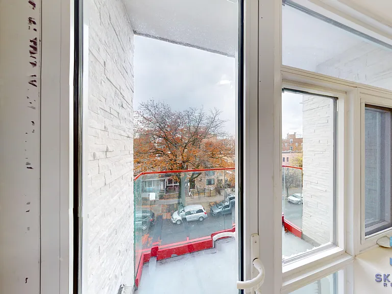 1079 Lafayette Ave #201B — Photo 5