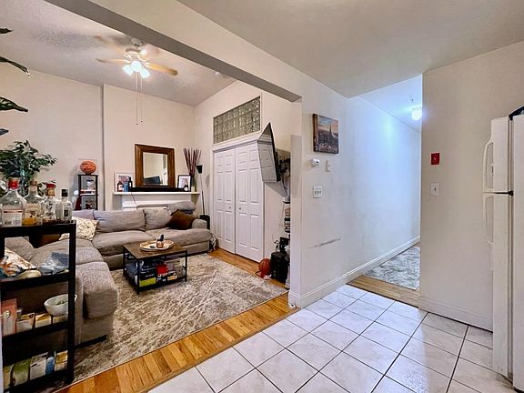 3rd image of 1035 Washington St APT 1R