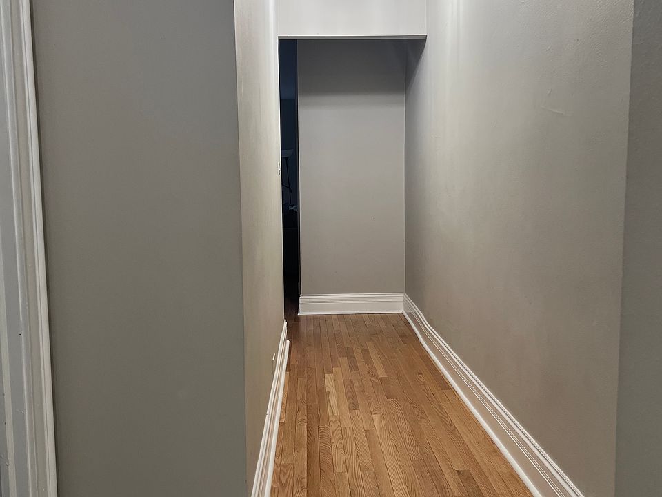 Unit entry and hallway