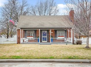 1320 S Winston Ave, Tulsa, OK 74112