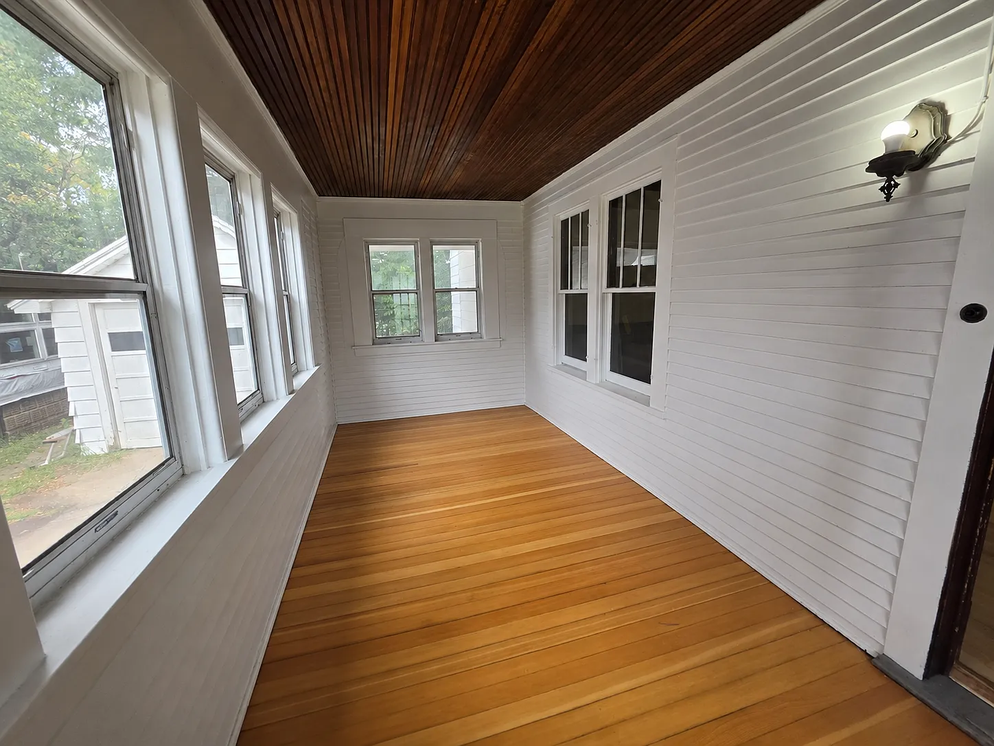 2 bed, 1.0 bath, 1028 sqft, $1,450 — Photo 2