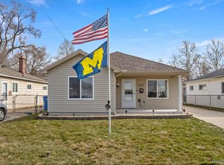 6580 N Waverly St, Dearborn Heights, MI