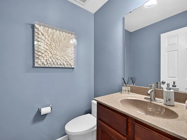 205 Coachgate Ln — Photo 10