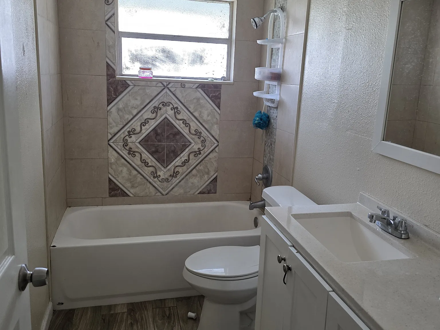 2 bed, $1,350 — Photo 4