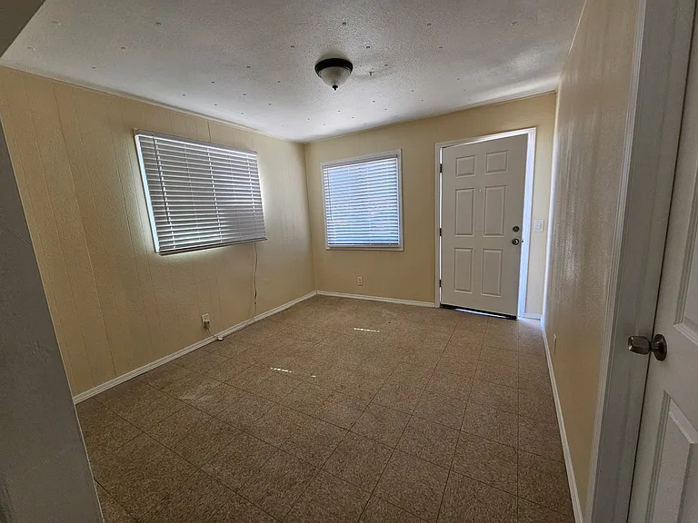 52291 Date Ave — Photo 8