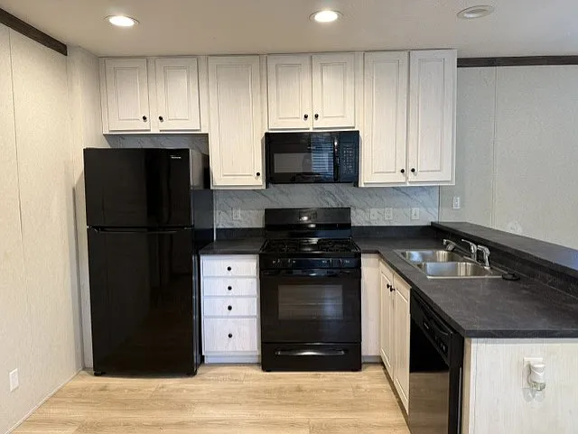 376 N Kenbrook St SE #N376 — Photo 2