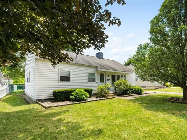 17 Hara Cres, New Hartford, NY 13413