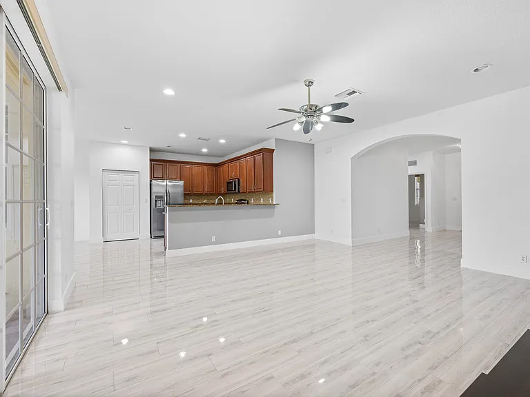 6752 Osage Cir — Photo 30