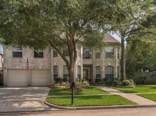 2301 Palm Cir, Seabrook, TX 77586