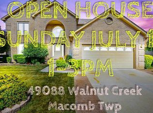 49088 Walnut Creek Dr, Macomb, MI