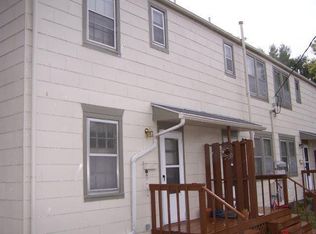 13 Riley Mnr, Junction City, KS 66441