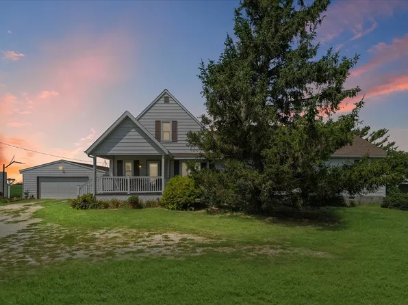 3345 County Road 400 Rd E, Fisher, IL 61843