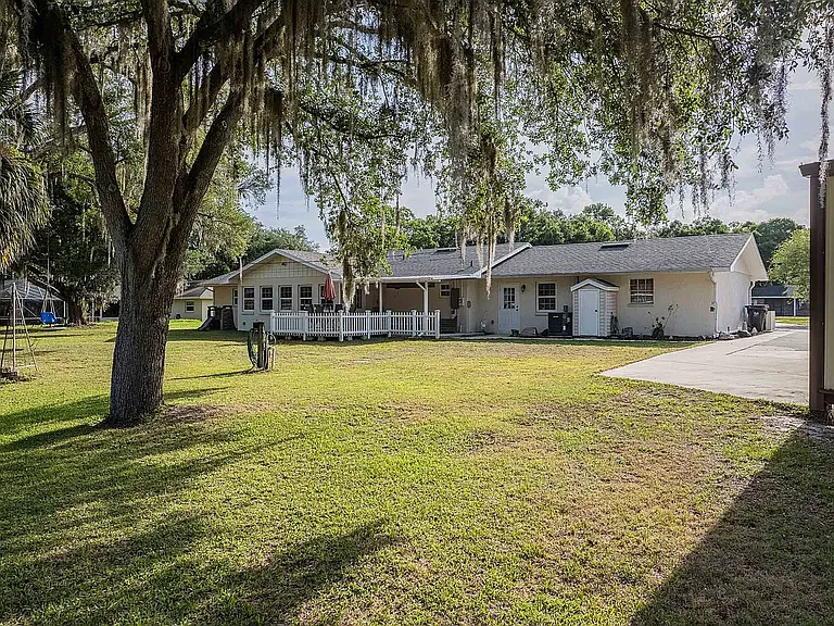 5905 Whispering Pines Rd — Photo 44