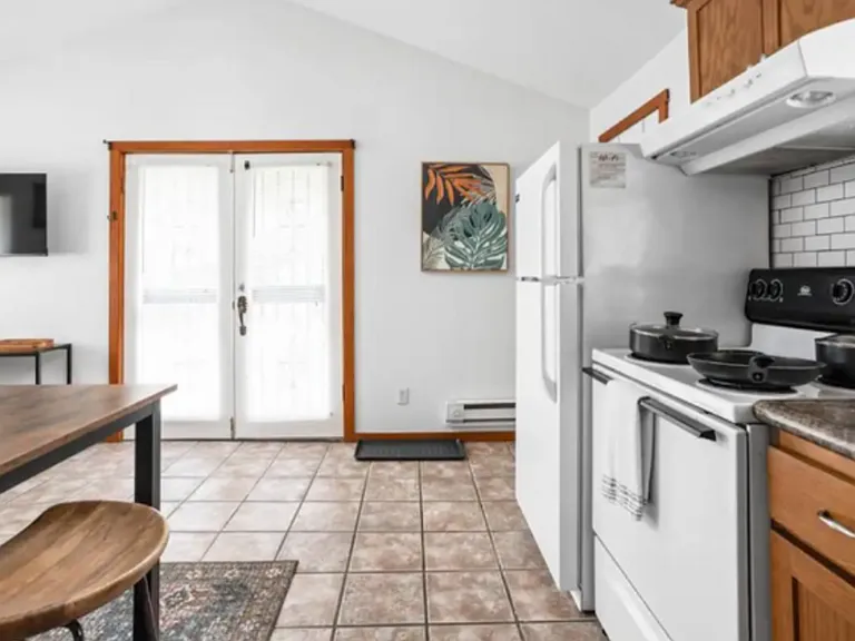 6721 Riverfront Ave #1/2 — Photo 3