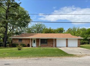 2706 S Garland St, Decatur, TX 76234