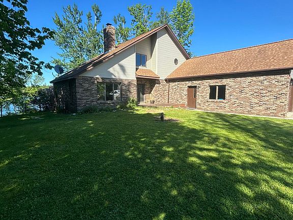 2nd image of 5180 Hiawatha Dr