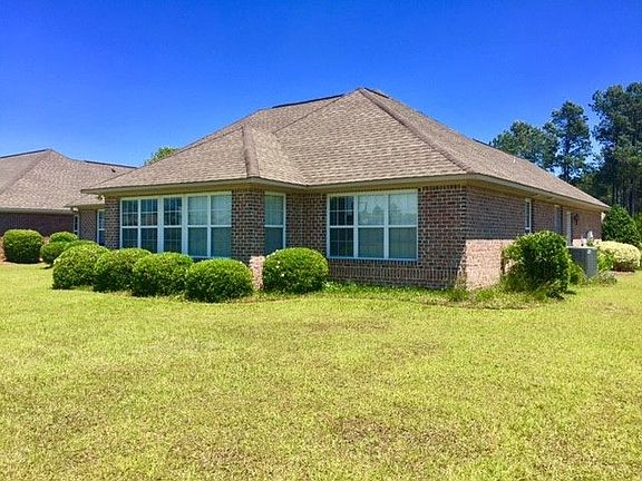 3rd image of 199 N Palm Dr