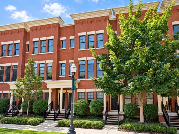209 Prairie St #209, Elgin, IL 60120