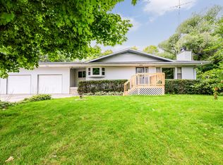 5250 River Rd, Sodus, MI 49126