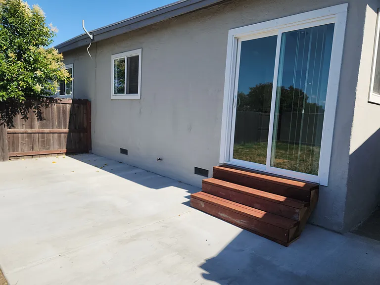 1005 Callen St — Photo 5