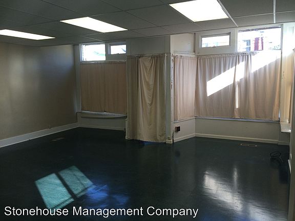 5th image of 1001 W 30th St