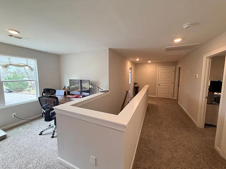 1620 Rosemary Park — Photo 27