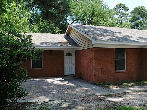 3rd image of 4807 Charriton Dr