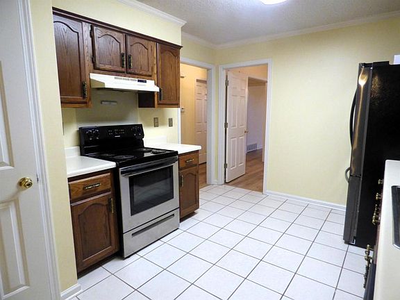 4th image of 2244 Lake Hill Ct