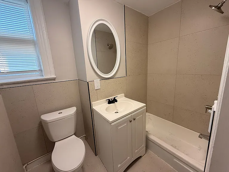 18 Wright Ave #4E — Photo 8